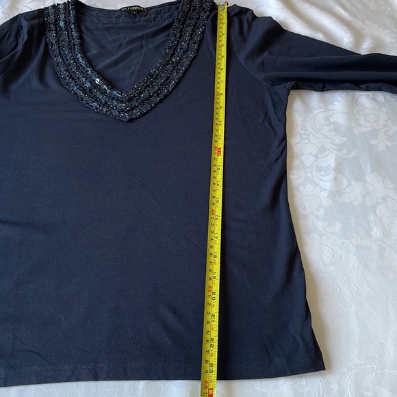 Holt Renfrew 3/4 length sleeve V neck with sequin embellishments Sz L - Picture 6 of 6